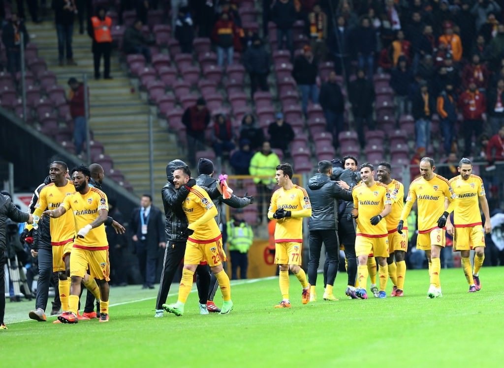 Galatasaray-kayserispor karşılaşmasından kareler