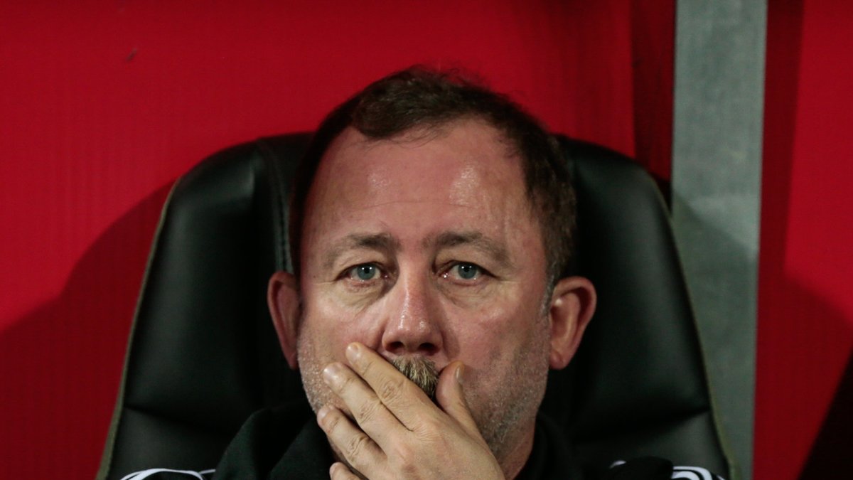 Beşiktaş'ta Sergen Yalçın sesleri!