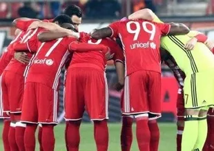 Olympiakos, 36 sene sonra kaybetti