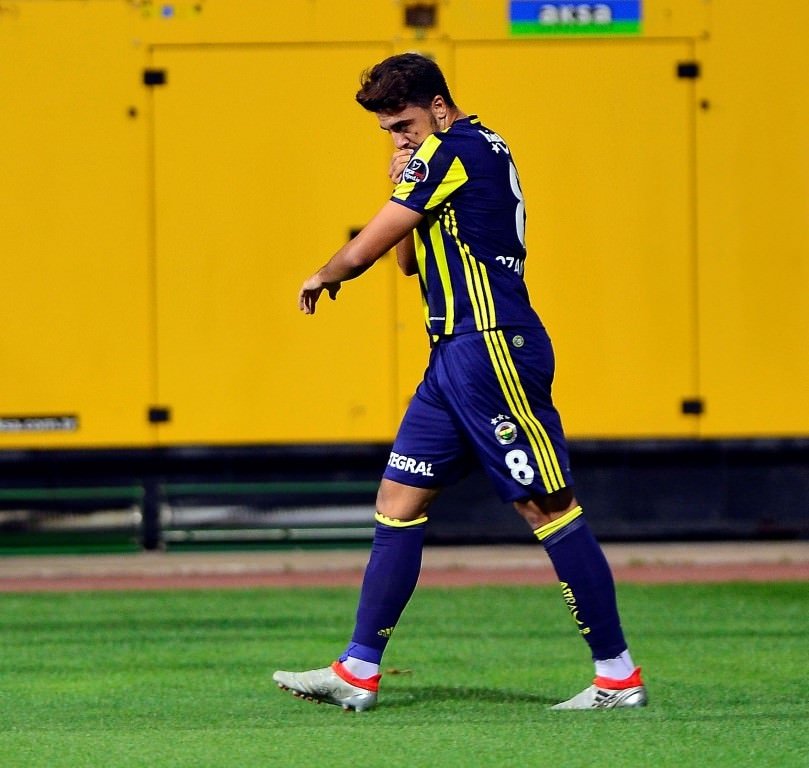 Kasımpaşa-Fenerbahçe karşılaşmasından kareler