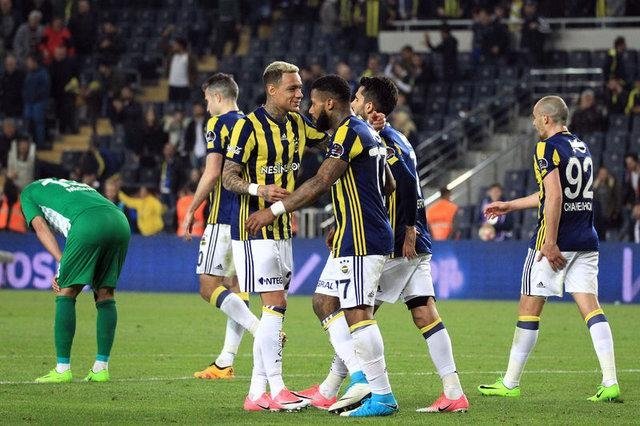 Galatasaray - Fenerbahçe derbisi öncesi ortam ısınıyor