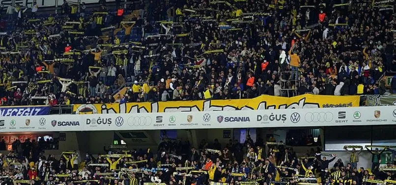 Kadıköy’de tribünlerden protesto