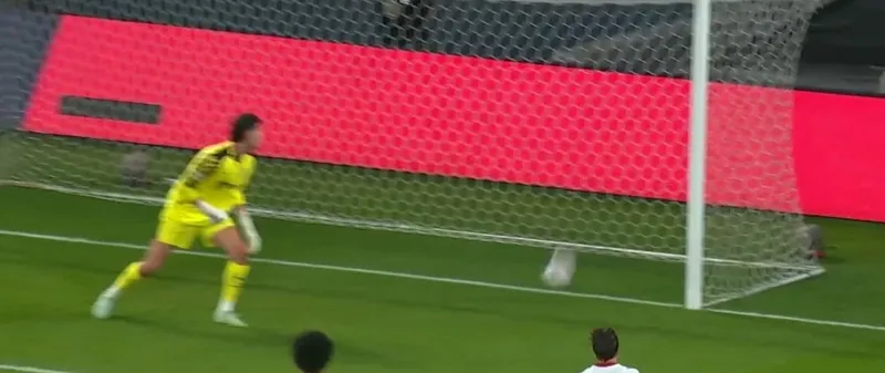 VAR inceledi, karar değişti! Osimhen’in şutu gol sayıldı - 2