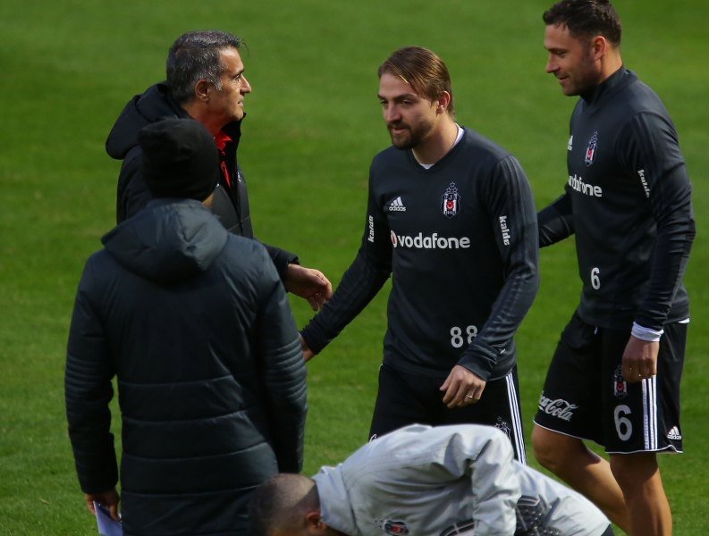 Beşiktaş Antalya’da tam kadro çalıştı