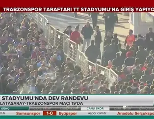 Trabzonspor taraftarı stada giriş yaptı
