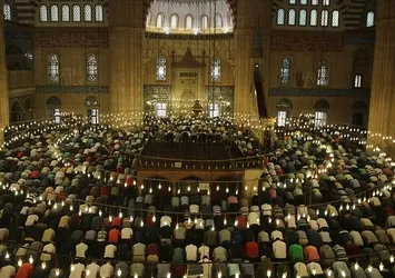 Kurban kesildikten sonra namaz kılınır mı?