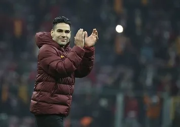 Falcao gidiyor mu?