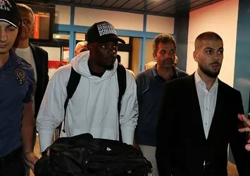 Trabzonspor Caleb Ekuban'ı Trabzon getirdi