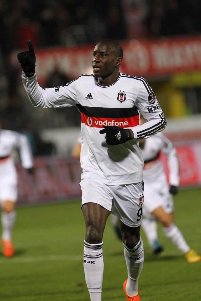 Beşiktaş’tan Demba Ba ve Gomez sürprizi