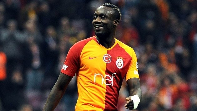 Gönüllü Aslan Ever Banega