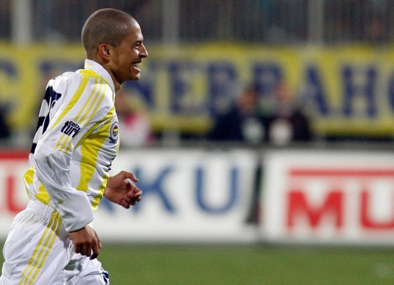 Alex seneye Fenerbahçe’de! Flaş açıklama geldi