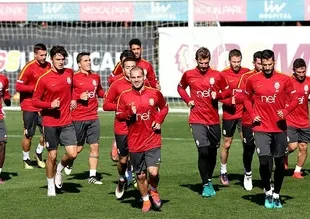 'Derbiyi unutun, lidere bakın'