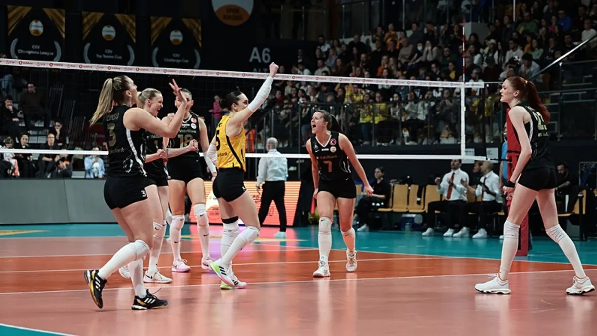 VakıfBank 3-1 Eczacıbaşı (MAÇ SONUCU-ÖZET)