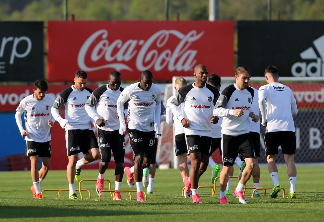 Caner Erkin ile Ersan Gülüm arasında gerginlik