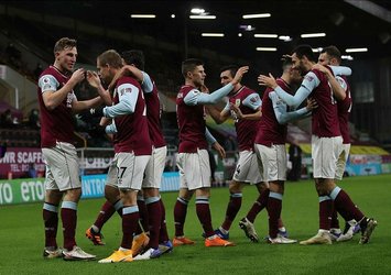 Burnley geriden gelip kazandı!