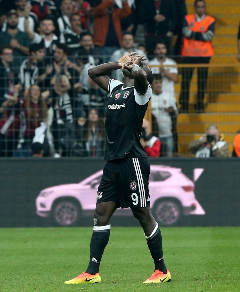 Caner Erkin sezonu kapattı