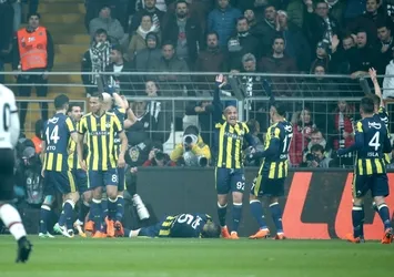 Mehmet Topal başından yaralandı