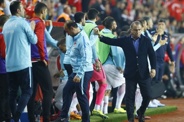 Sergen Yalçın sosyal medyayı salladı!