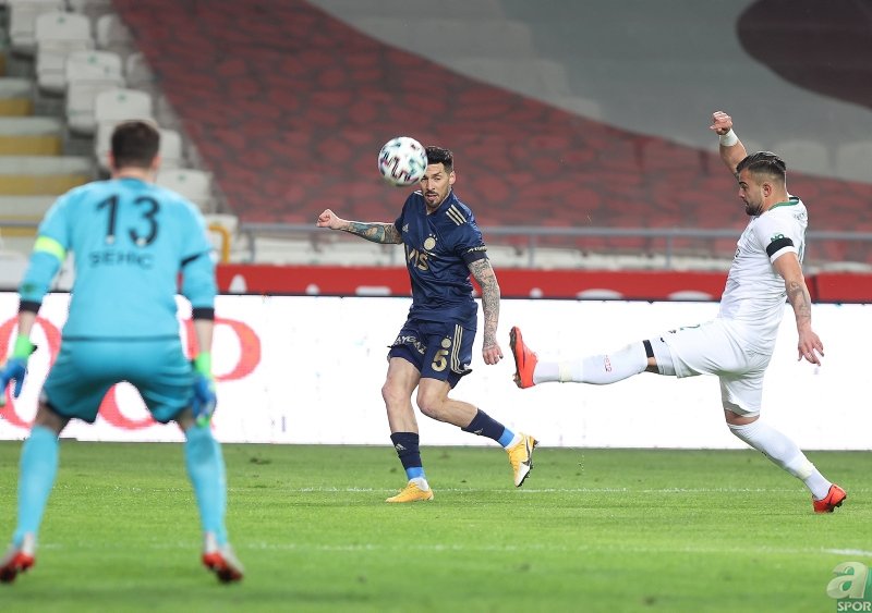 Son dakika spor haberleri: Fenerbahçe için flaş sözler! Şampiyonluk futbolu değil