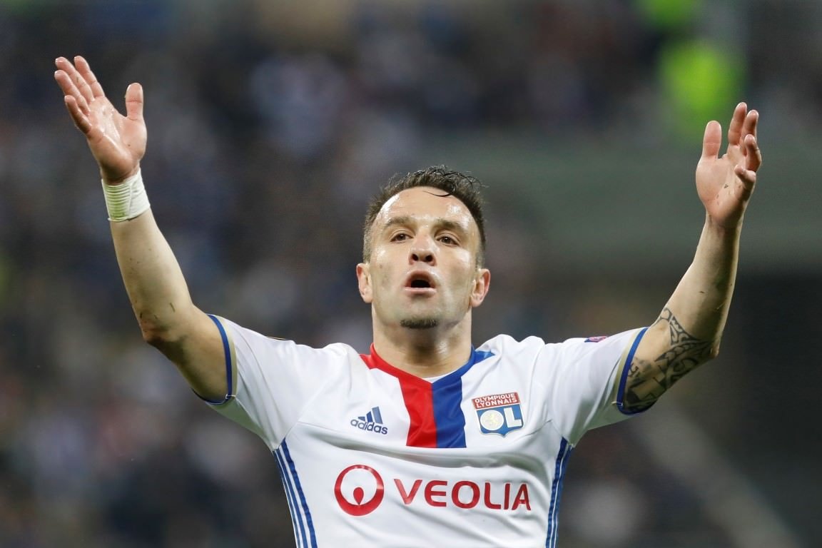 Valbuena Fenerbahçe’ye geliyor