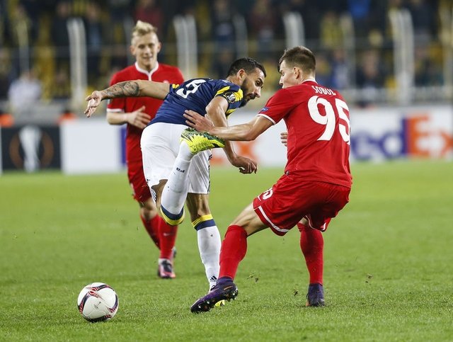 Fenerbahçe transferleri açıklıyor