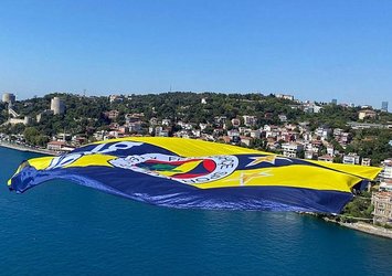 F.Bahçe Beko’nun bayrakları köprüleri süsledi