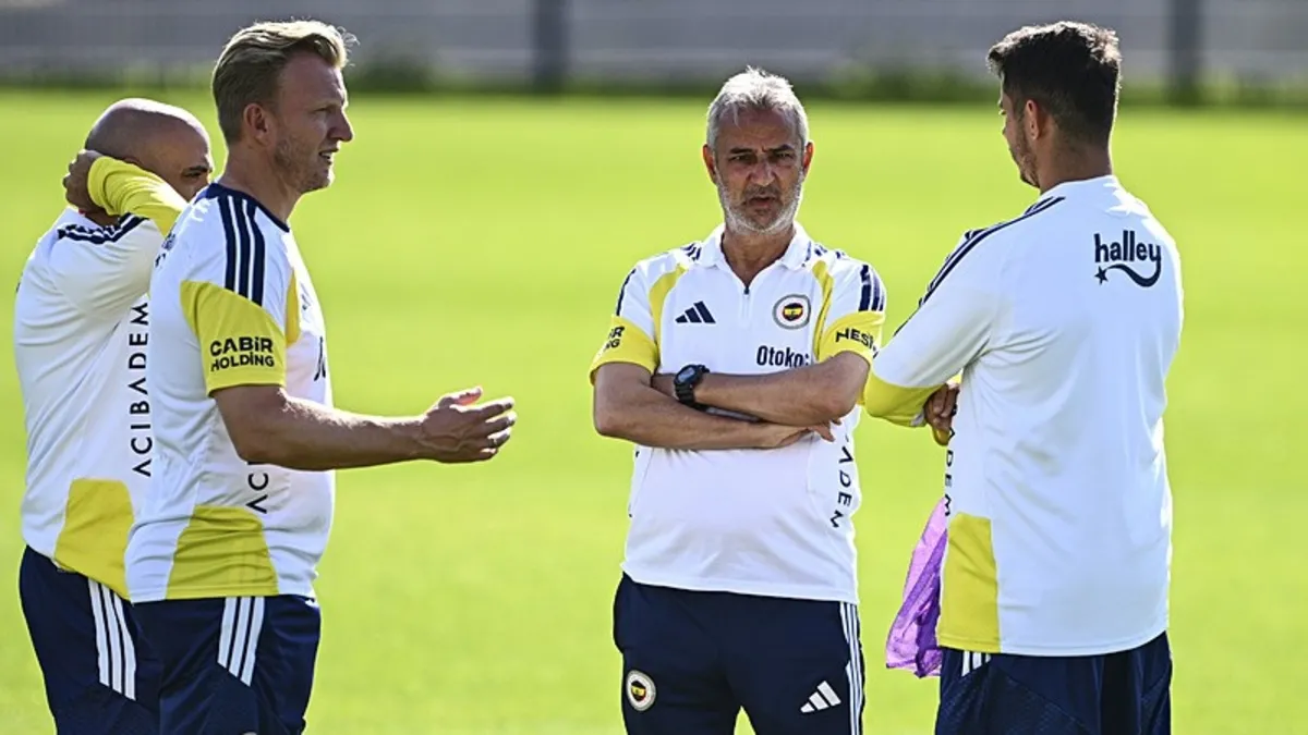 Fenerbahçe'de ayrılık listesi belli oldu! Teklifler bekleniyor