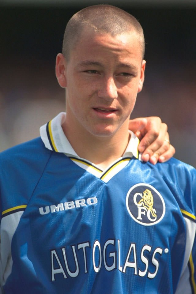 Yıldız futbolcuların gençlik halleri