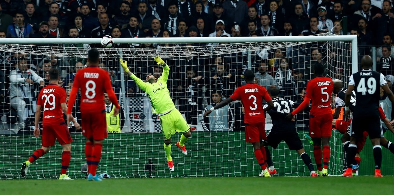 Beşiktaş - O.Lyon maçından kareler