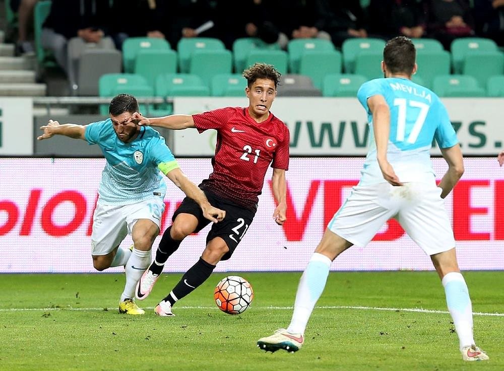 Borussia Dortmund’a transfer olan Emre Mor tarihe geçti!