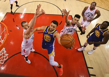 NBA final serisinde Toronto Raptors önde