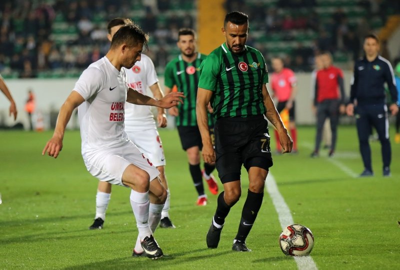 Akhisarspor - Ümraniyespor maçından kareler