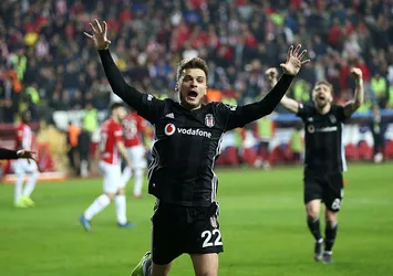 Bologna Ljajic için çok ısrarcı