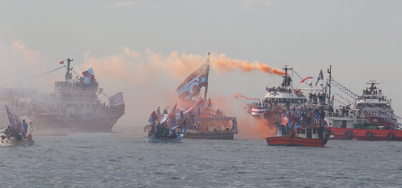 TRABZONSPOR HABERLERİ - Trabzonspor filosu Karadeniz'e çıkartma yaptı!
