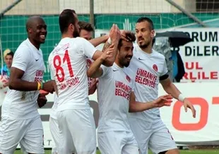 Erteleme maçında Ümraniyespor kazandı