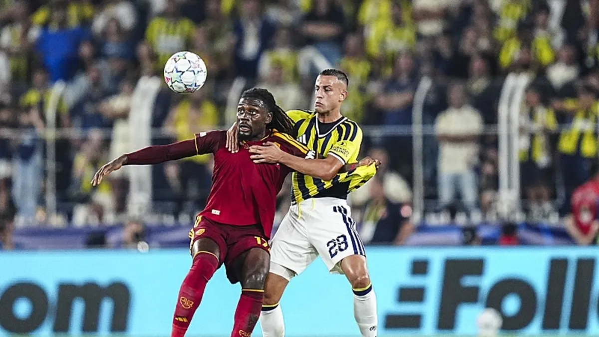 Fenerbahçe'de sakatlık! Oyuna devam edemedi