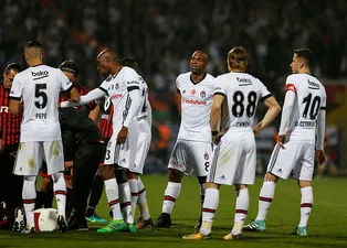 Beşiktaş'taki düşüşün sebebi ne?