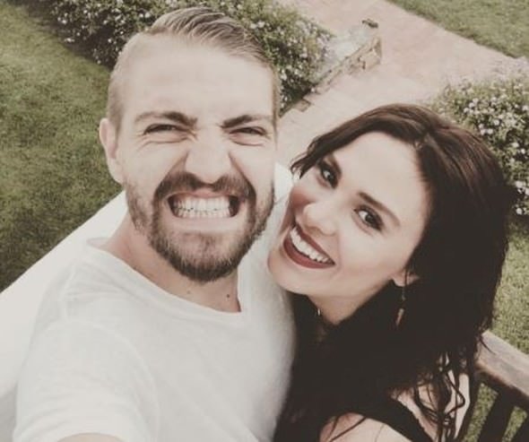 Caner ve Şükran çiftinden özel Beşiktaş dekoru