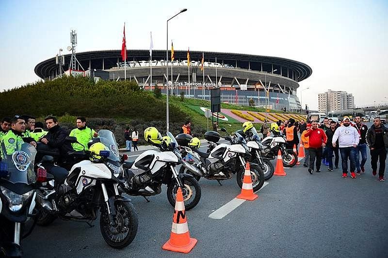 Maçın ertelenme nedeni o ihbar!