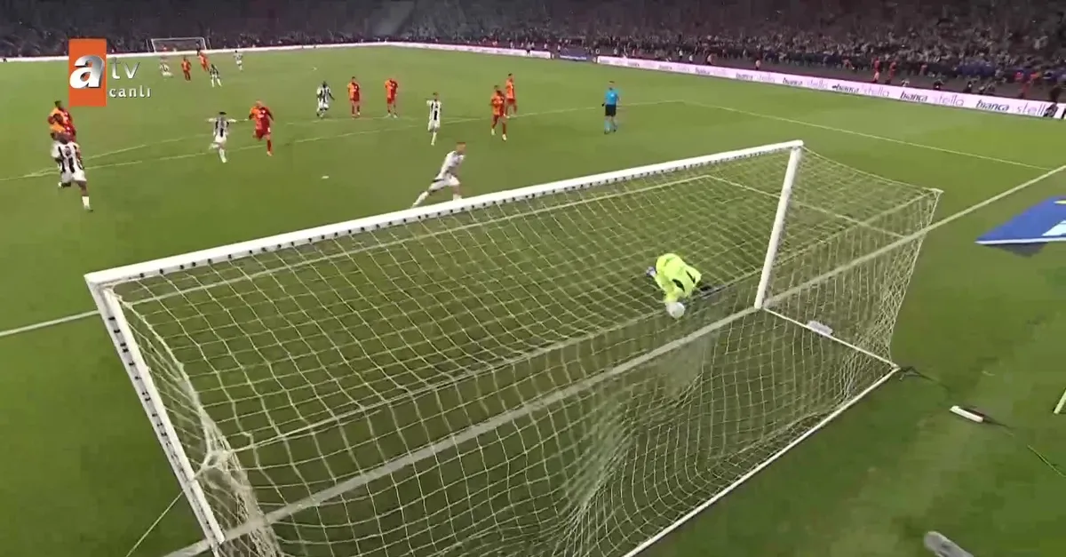 GOL | Galatasaray 0-3 Beşiktaş