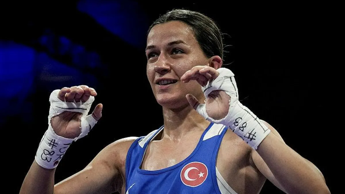 Milli boksör Hatice Akbaş çeyrek finalde