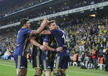 Zirvenin yeni sahibi Fenerbahçe!