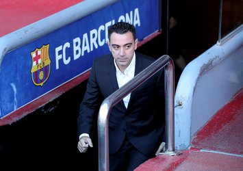 Barcelona'da Xavi kuralları çiğnendi