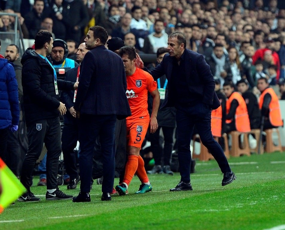 Beşiktaş-Medipol Başakşehir karşılaşmasından kareler