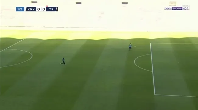 Son dakika spor haberi: Trabzonspor Konyaspor karşısında 10 kişi kaldı! İşte kırmızı kart anı... - 2