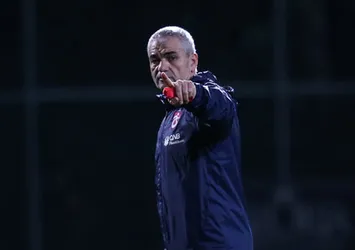 Rıza Çalımbay'dan Sosa ve Estaban'a ceza