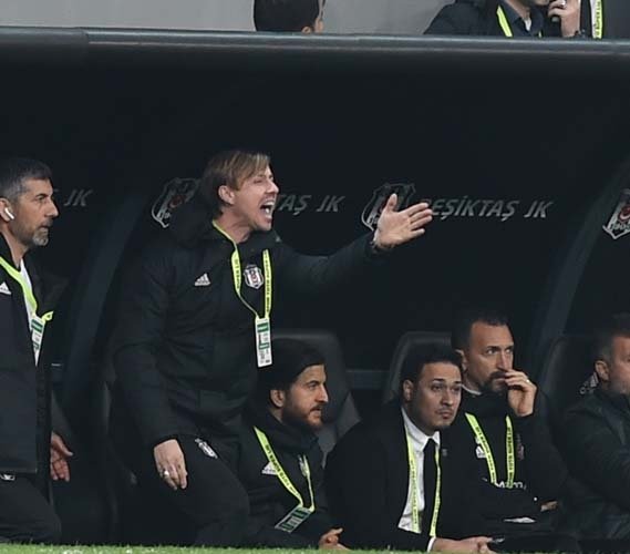 Guti çıldırdı! Şenol Güneş...