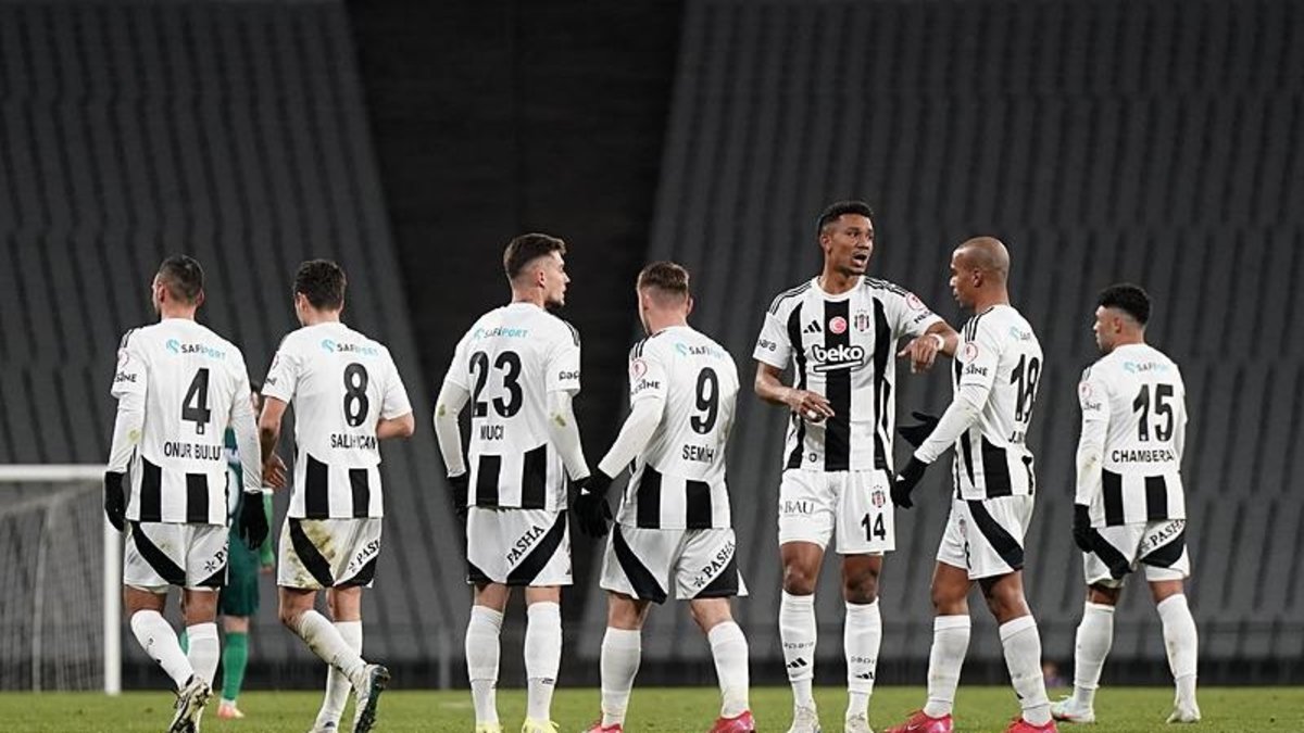 Spor yazarları Beşiktaş - Kırklarelispor maçını değerlendirdi! Spor yazarları Beşiktaş - Kırklarelispor maçını değerlendirdi!