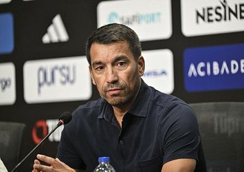 Bronckhorst'tan transfer sorusuna yanıt!