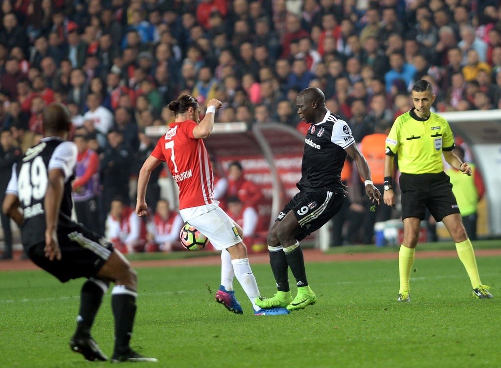 Vicent Aboubakar’a sert tepki